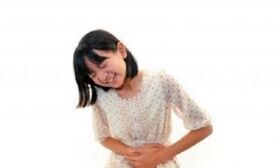 Abdominal pain in a malicious girl of worms